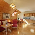 Landhaus Birgbichler - Apartments In Ramsau Am Dachstein - Inklusive Sommercard!