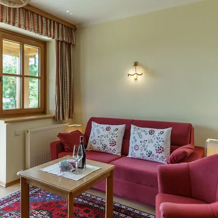 Landhaus Birgbichler - Apartments Mit Bergblick Inklusive Sommercard!