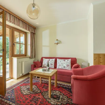 Landhaus Birgbichler - Apartments Mit Bergblick Inklusive Sommercard! *