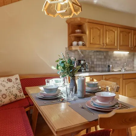 Apartment Landhaus Birgbichler - Apartments Mit Bergblick Inklusive Sommercard! *