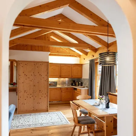アパート Landhaus Birgbichler - Apartments Mit Bergblick - Inklusive Schladming Dachstein Card! ラムサウ・アム・ダッハシュタイン