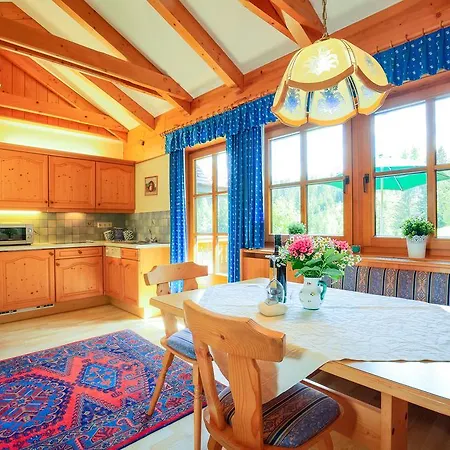 Apartment Landhaus Birgbichler - Apartments Mit Bergblick Inklusive Sommercard!